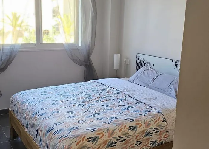 Lazy Wave Apartment